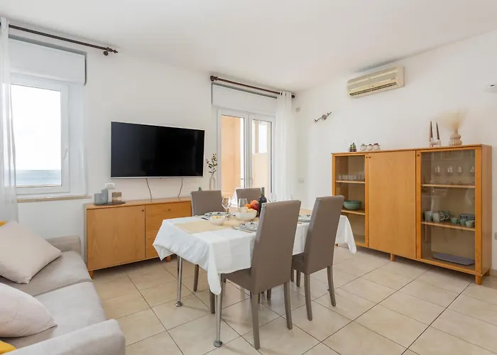 Apartman Unicorn House - Stunning Sea View With Pool
