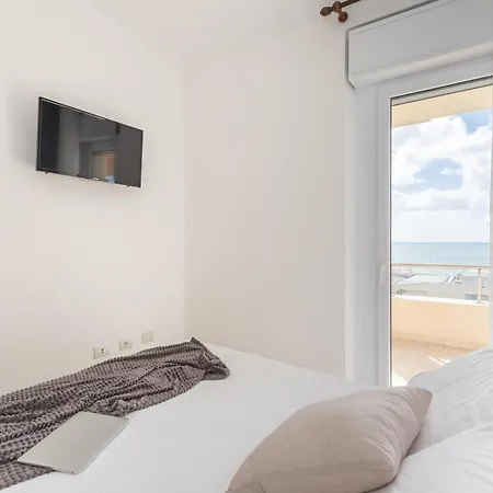 Unicorn House - Stunning Sea View With Pool דירה טורה גרנדה